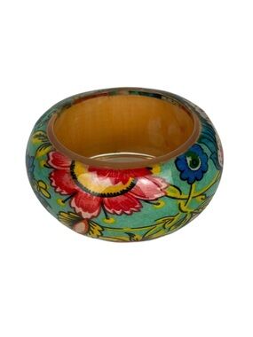Vintage Chunky Floral Lucite Bangle